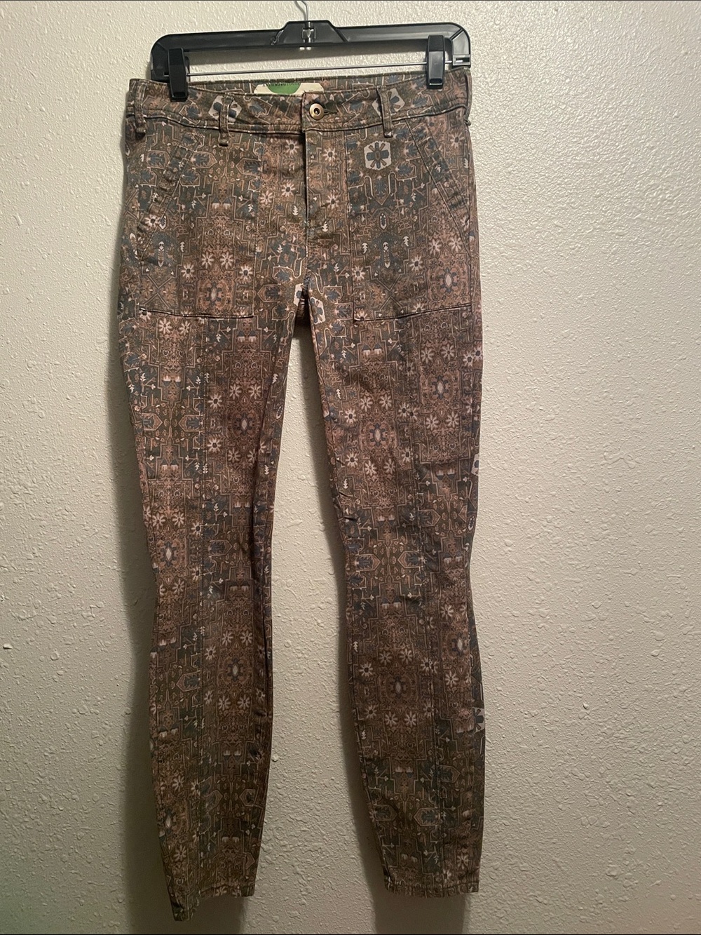 Anthropologie Patterned Skinny pants trousers